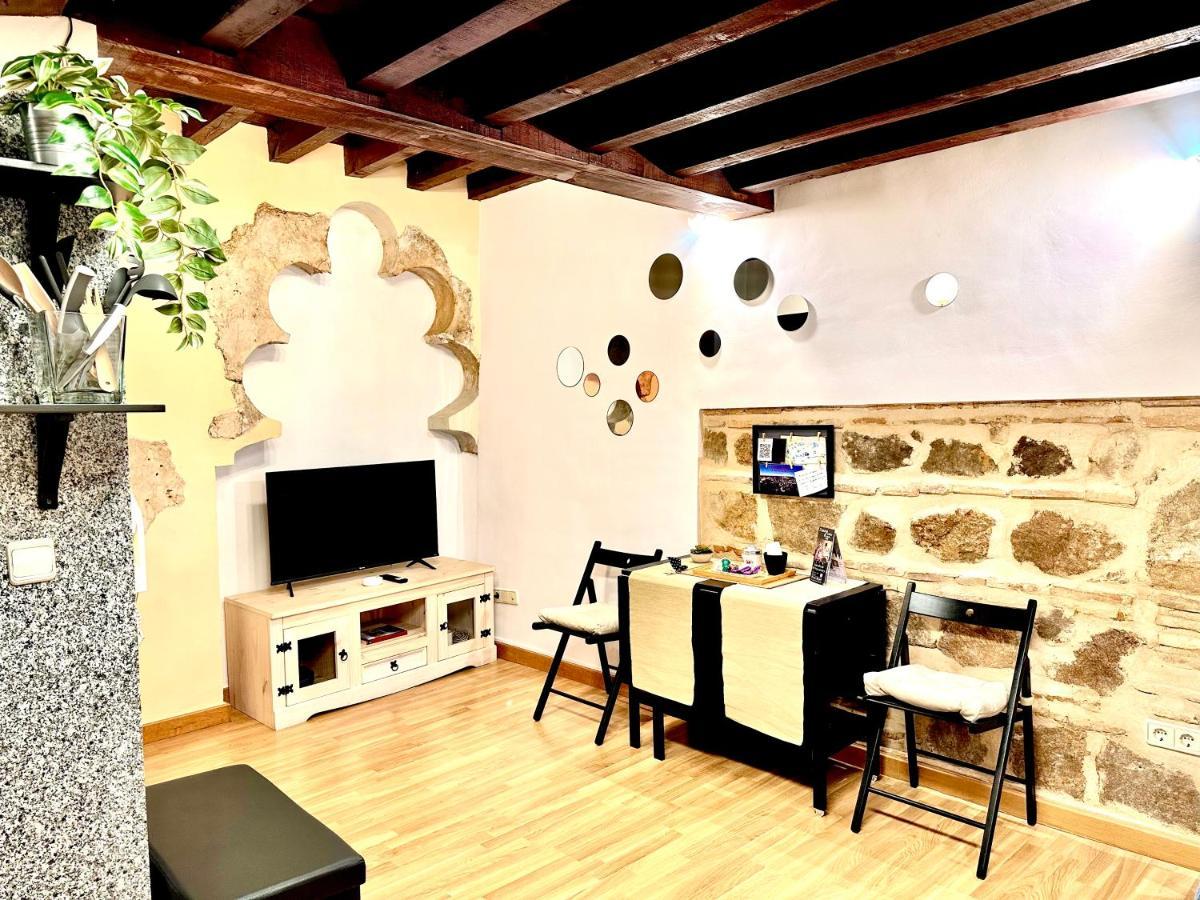 Apart. Entrepatios Толедо Екстериор снимка